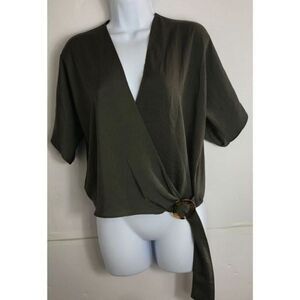 Express green v cut  blouses size 4     0028